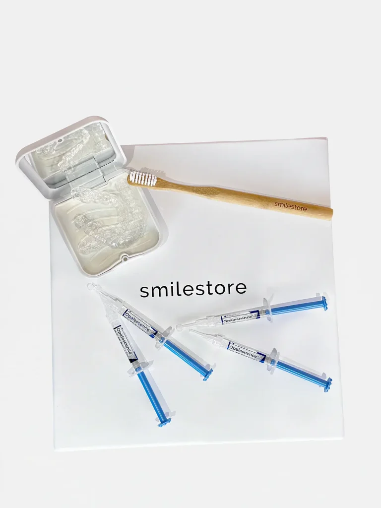 Profesionalne folije za izbeljivanje zuba u SmileStore Beograd — precizno prilagođene 3D skenom